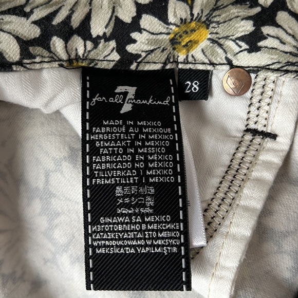 7 for all mankind Daisy pants - Picture 3 of 4